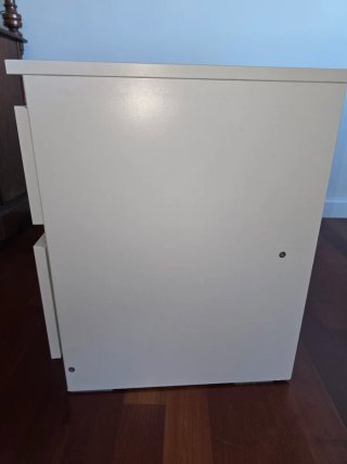 Mesita de noche IKEA blanca