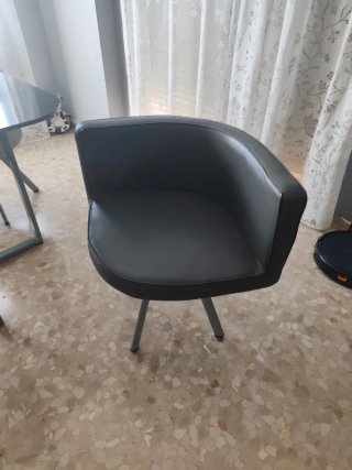 Mesa cristal templado y 4 sillas