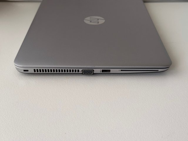 HP EliteBook 840 G3 i5 8GB 256GB NVMe + 500GB HDD