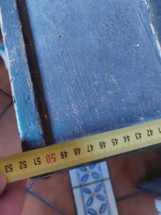 Baúl antiguo de madera y metal