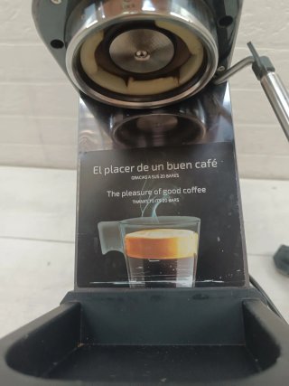 Cafetera Cumbia 890 Dark