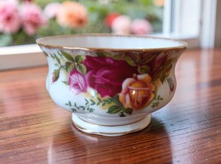 Set café 2p Vajilla Royal Albert Old Country Roses