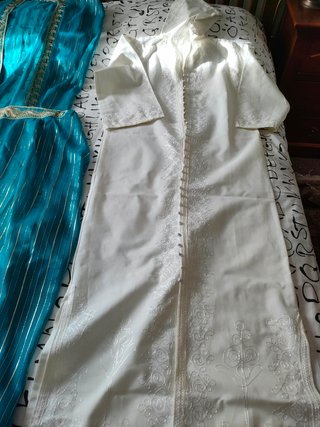 Conjunto Ropa Tradicional Turquesa y Blanco