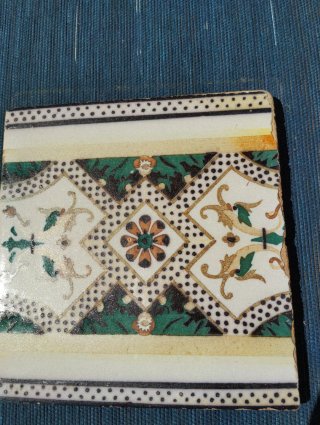 AZULEJO ESMALTADO MUY ANTIGUO