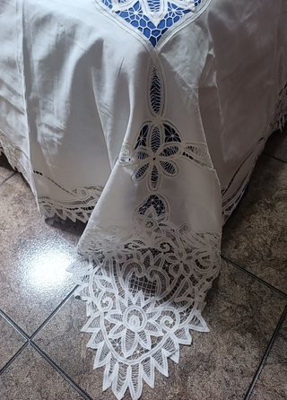 Colcha antigua Blanca Encaje Brujas