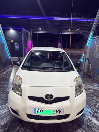 Toyota yaris Toyota yaris 2009