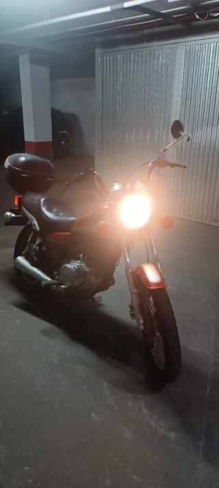 Yamaha Virago 250 Roja y Plata