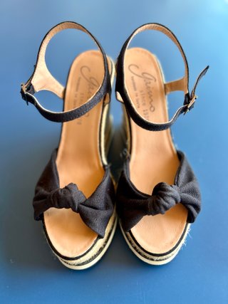 Sandalias cuña Gaimo negras