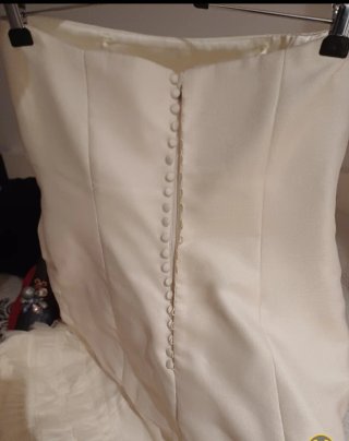 Vestido de Novia Blanco con Volantes