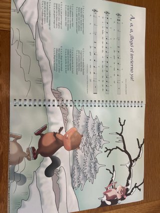 Libro infantil MAX. MIA experimentan la Música