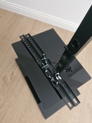 Soporte TV 30-70" BONTEC con 2 baldas de cristal.