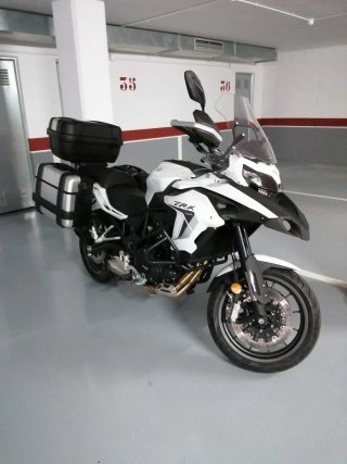 Benelli TRK 502 2023 Asfalto