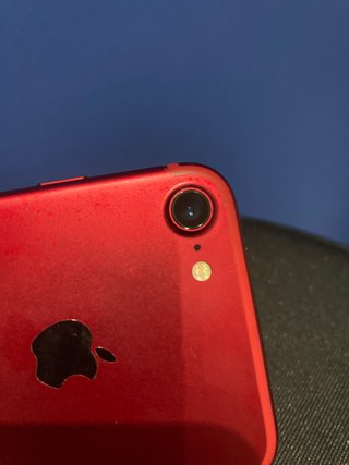 iPhone 7 Pro batería al 100% de salud. Product RED