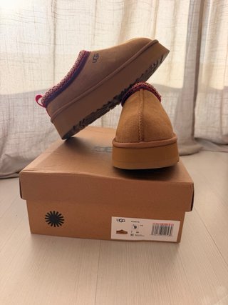 UGG taglia 40