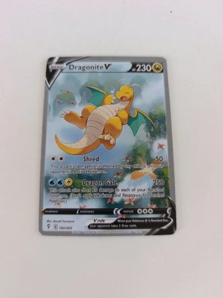 Carta Pokémon Dragonite V 192/203 copia
