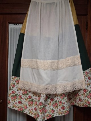 Zagalejo Huertana Verde y Floral Talla Única