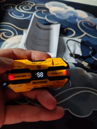 Auriculares Transformers Bumbelee