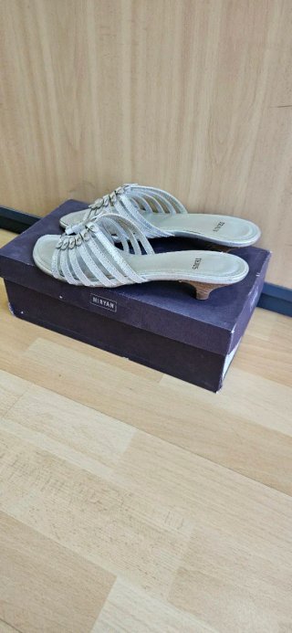Sandalias Miryan Talla 39 Plata