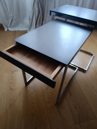 Juego mesas salón acoplables madera y acero inox.