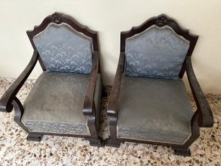 Pareja de sillones antiguos madera y tela