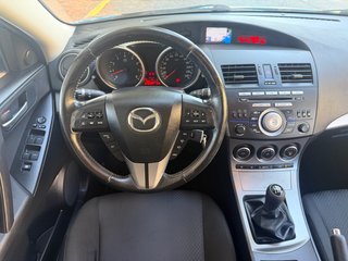 Mazda 3 1.6 Style. Un Dueño.Garantia. Sin arañazos
