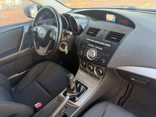 Mazda 3 1.6 Style. Un Dueño.Garantia. Sin arañazos