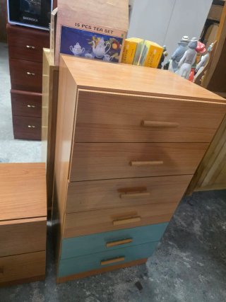 Cómoda y 2 Mesitas de Noche