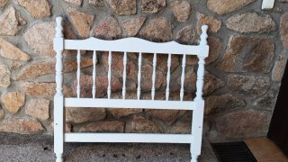 Cabecero de madera blanco
