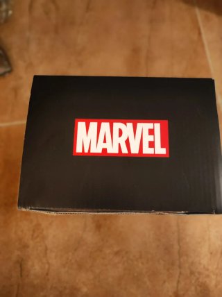 Figura Thanos Marvel sin abrir