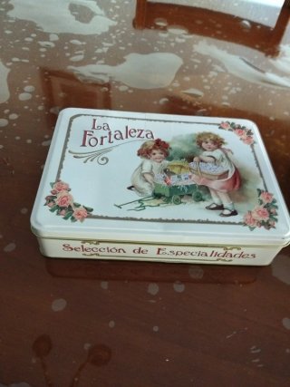 Caja metálica La Fortaleza