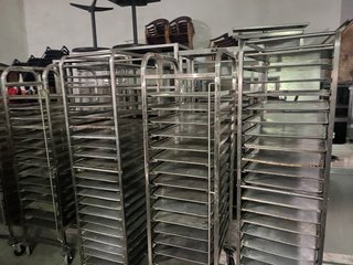 Carro para panaderia,pasteleria...... 350€/ud