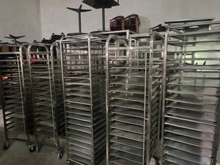Carro para panaderia,pasteleria...... 350€/ud