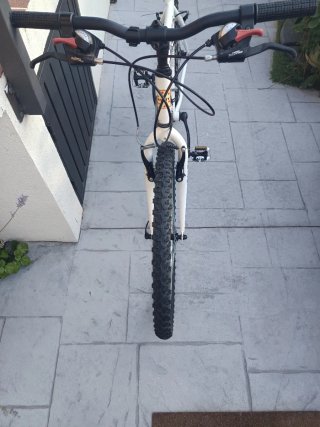 Bicicleta BMT blanca GOTTY 26"