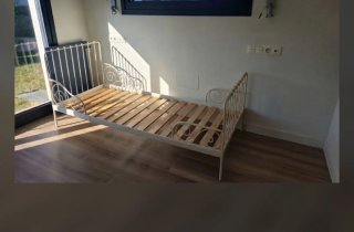 Cama de forja blanca Ikea
