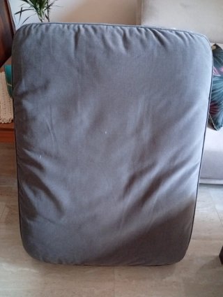 Reposapiés de tela gris