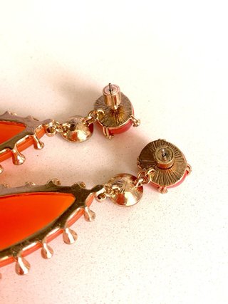 Pendientes Zara lágrima naranja y rojo. A estrenar