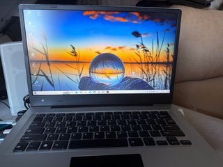 Portátil EZbook 6GB RAM 237GB SSD M.2