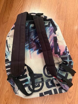 Mochila Quiksilver y Estuche Roxy