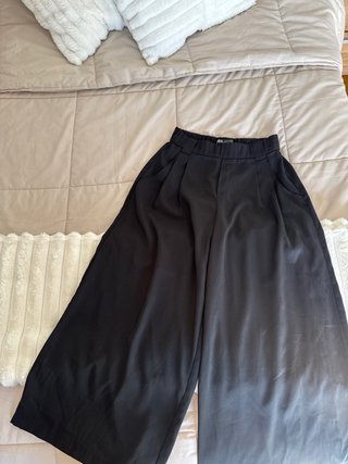 Pantalón ancho Zara negro/gris