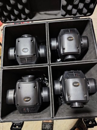 4 Cabezas Móviles Audibax Boston