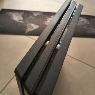 PlayStation 4 Pro Bundle + 3 Controller