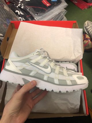 Nike P6000 Talla 41 Blancas y Grises