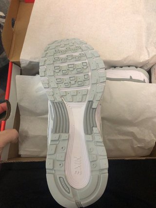Nike P6000 Talla 41 Blancas y Grises