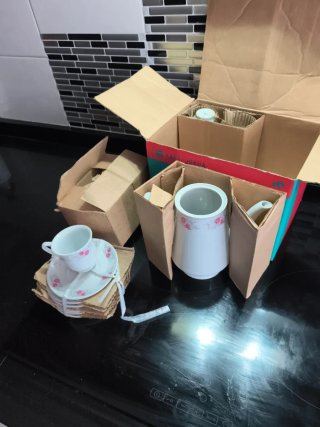 Juego de  café porcelana floral.