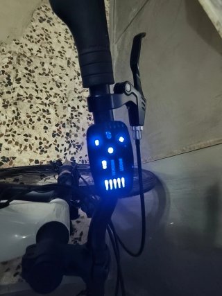 Bicicleta Eléctrica Decathlon Blanca