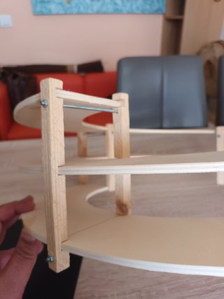 Rampa helicoidal maqueta ferroviaria