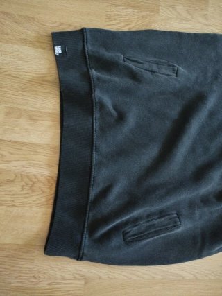 Sudadera NUM WEAR Talla S Negra Dibujo
