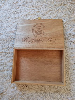 Caja de puros Don Julián No. 1
