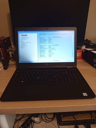 PC PORTATILE DELL LATITUDE 5580 i5 RETROILLUMINATO