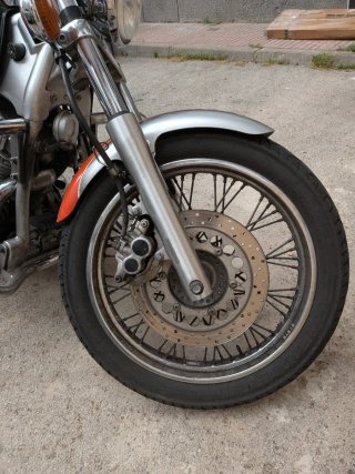 Yamaha Drag Star 650 Custom